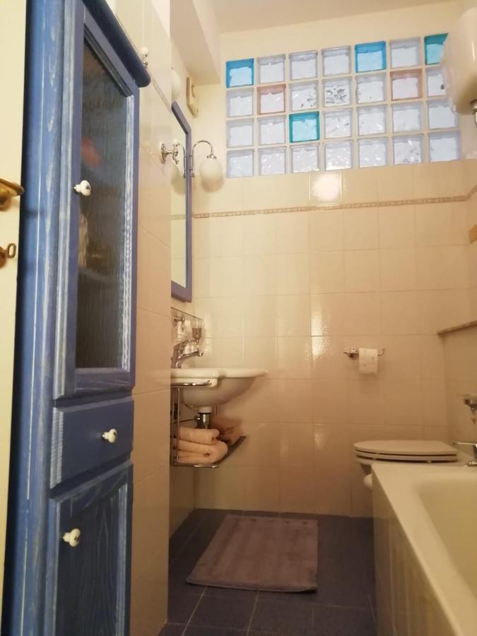 Questa Casa Non E Un Albergo Ciu-Atr 9390-9 Róma Kültér fotó
